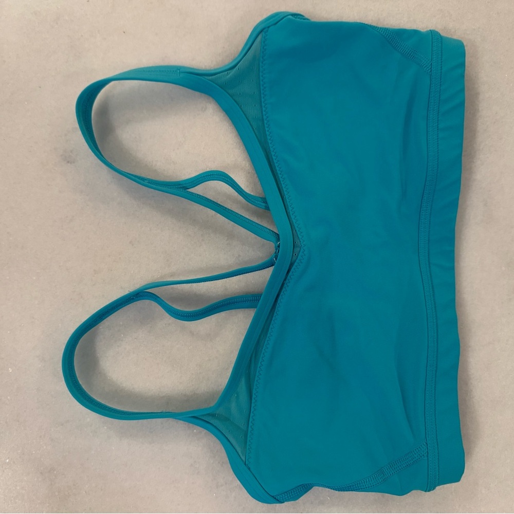 LuluLemon sports bra - mesh’s polka dots